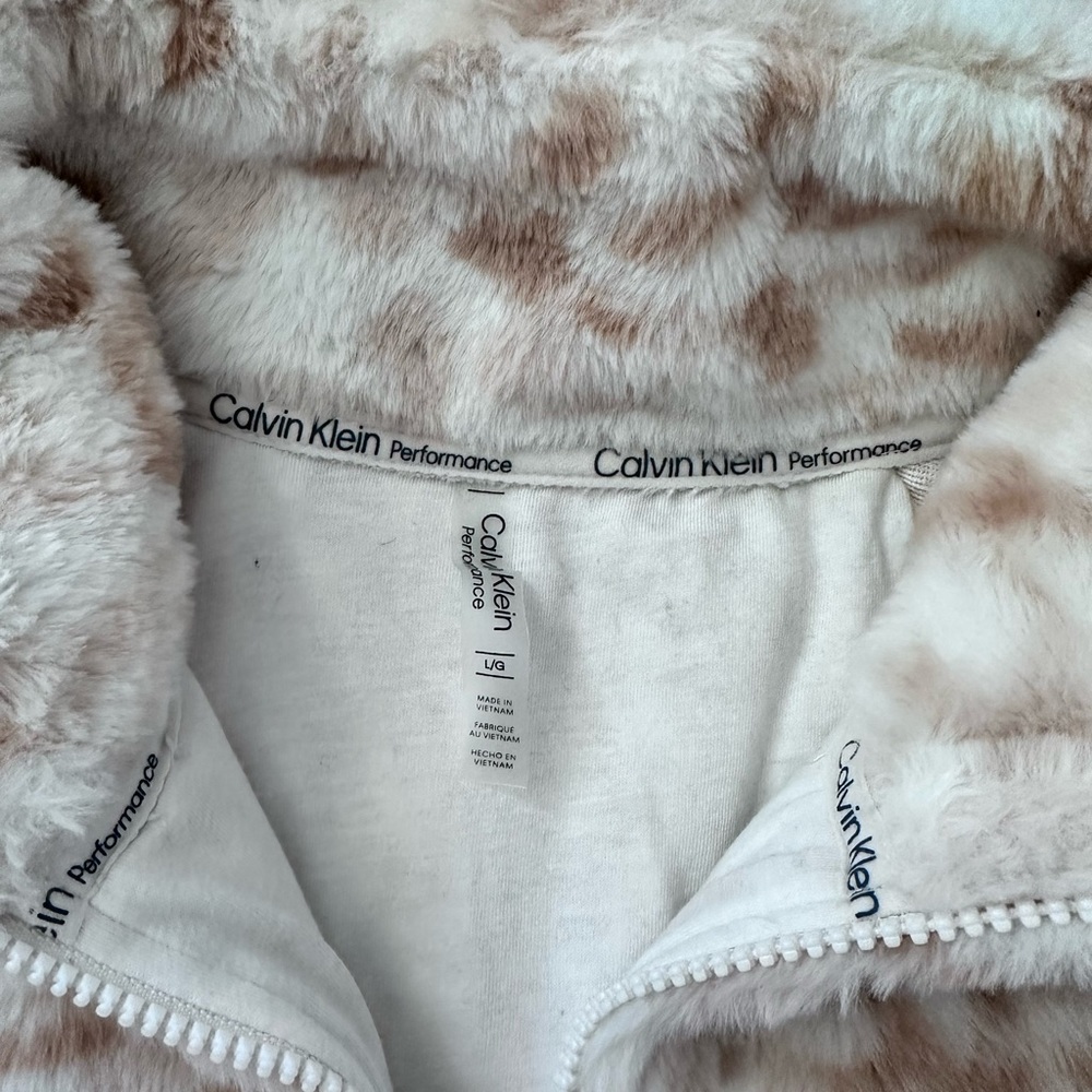 Calvin Klein Performance 3/4 zip - Picture 8 of 8